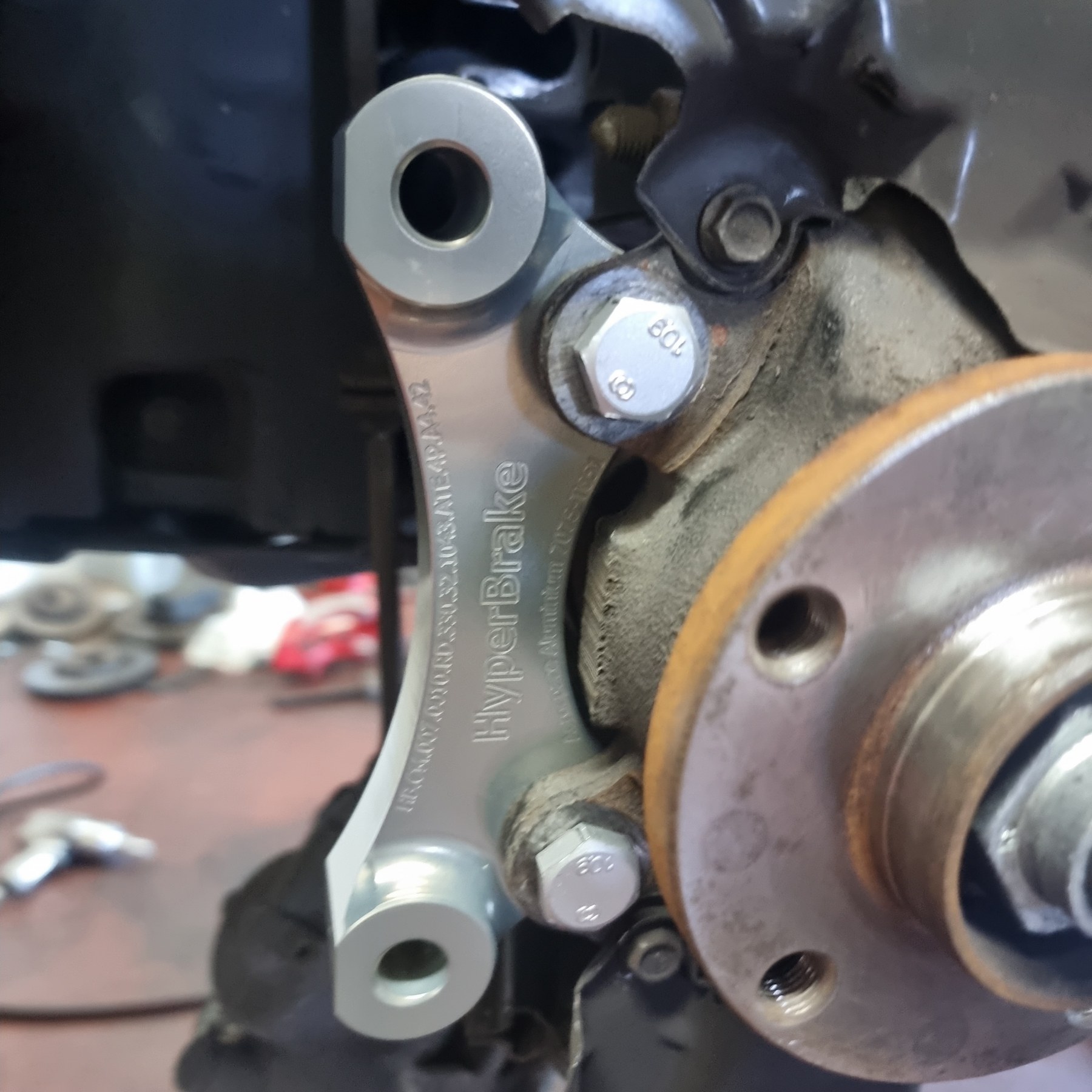 HyperBrake Motorsport Front 4pot Big Brake Kit without calipers for Fiat 500L for Ate 4pot Calipers from Audi A4 B9 and monoblock brake discs 330x32mm - Image 2